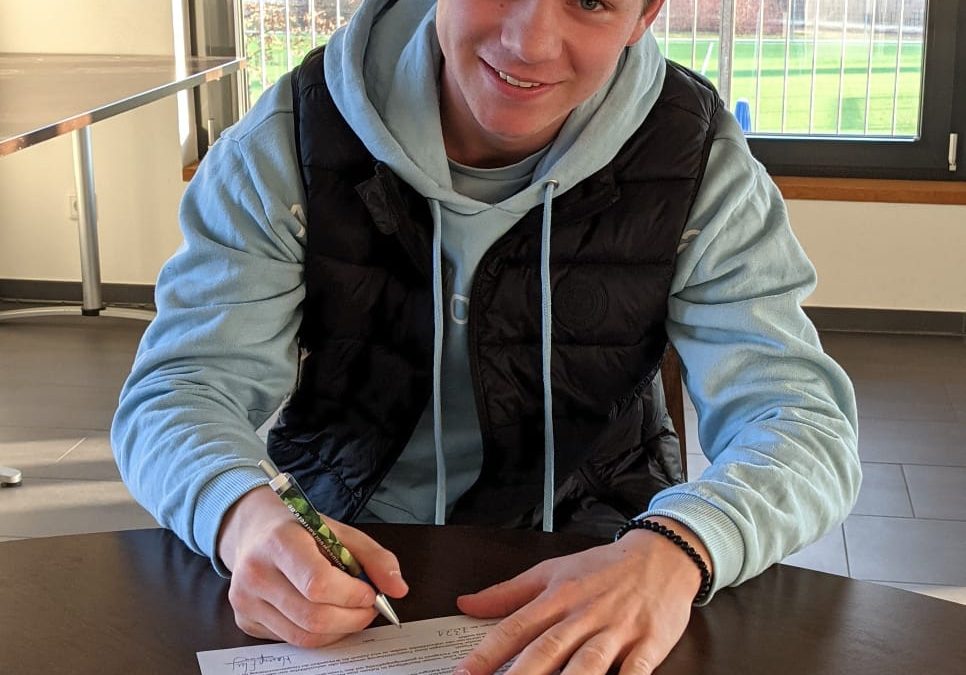 U19-Spieler Noah Jecksties erhält Oberliga-Vertrag