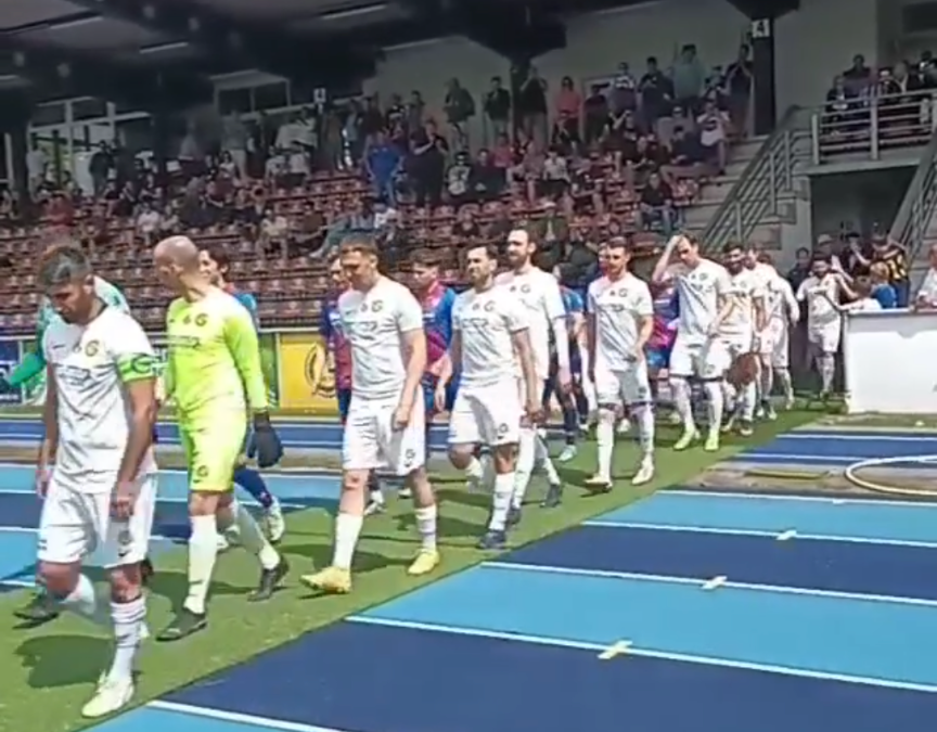 04/19 macht das Spiel, der KFC die Tore