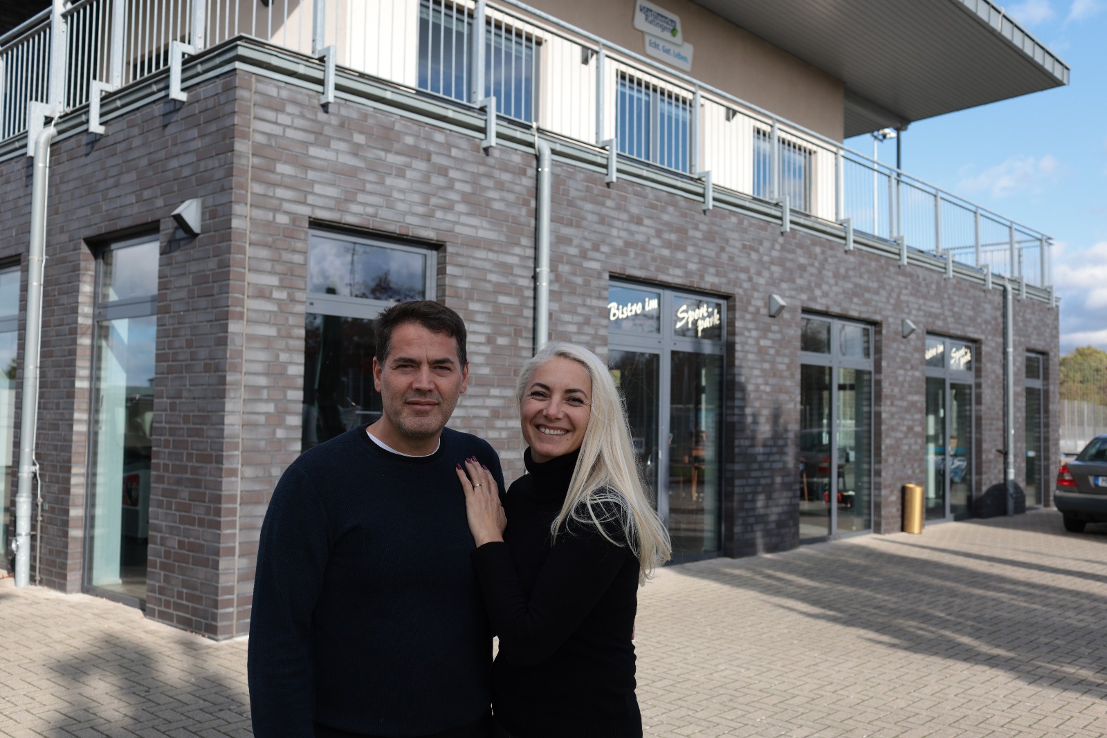 Die neuen Betreiber der Gastro im Sportpark Arberije & Xhavit Sadiku Die neuen Betreiber der Gastro im Sportpark Arberije & Xhavit Sadiku